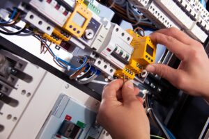 Señales de que tu instalación eléctrica necesita una reforma