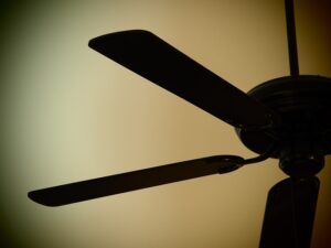 Manitas instalar ventilador techo en Barcelona